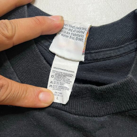 Vintage 1997 Looney Tunes Taz Got Game Shirt USA Made L Basketball Double Sided - Picture 8 of 13